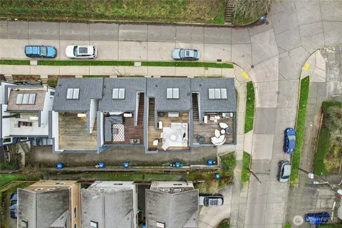 $850,000 | 1230 West Emerson Street, Seattle, WA 98119