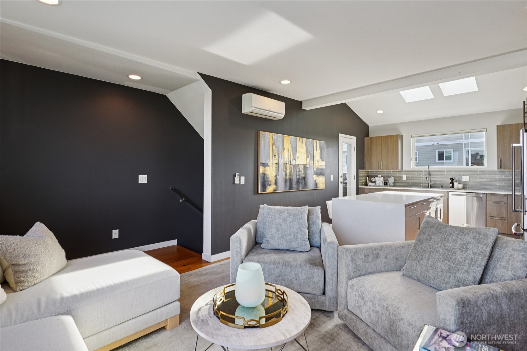 1230 West Emerson Street Seattle, WA 98119 - Photo 7 of 36