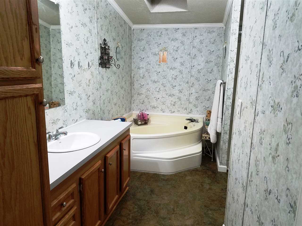 22 Trapper Road Campton, NH 03223 - Photo 18 of 32 Gallery Image 18