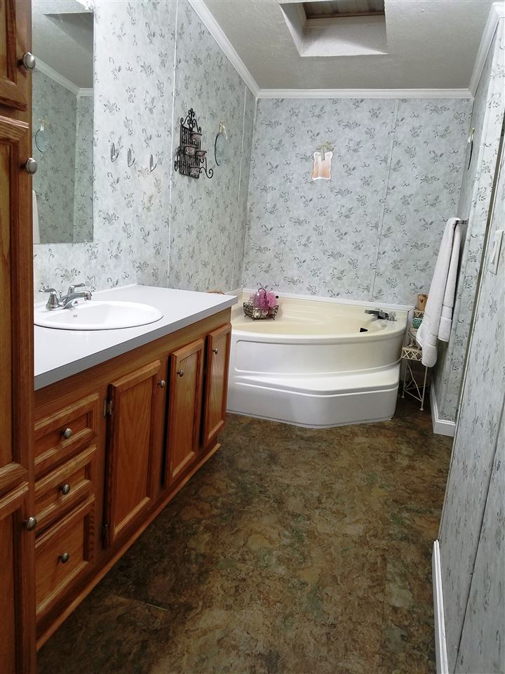 22 Trapper Road Campton, NH 03223 - Photo 19 of 32 Gallery Image 19