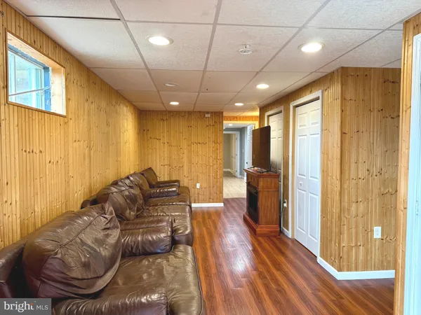 $589,900 | 220 Snappy Lane, Winchester, VA 22602