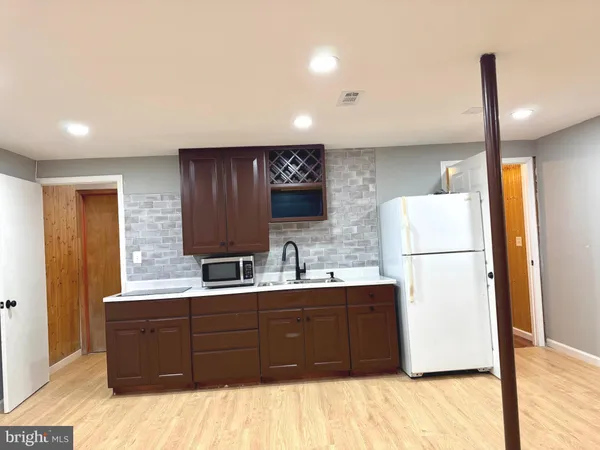 $589,900 | 220 Snappy Lane, Winchester, VA 22602