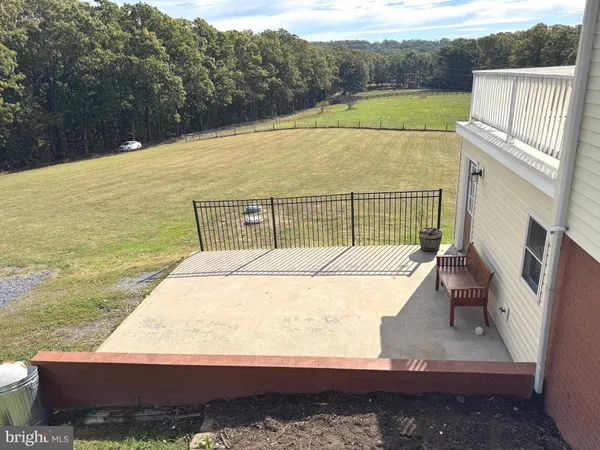 $589,900 | 220 Snappy Lane, Winchester, VA 22602