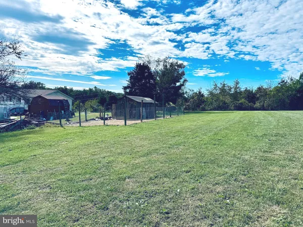 $589,900 | 220 Snappy Lane, Winchester, VA 22602