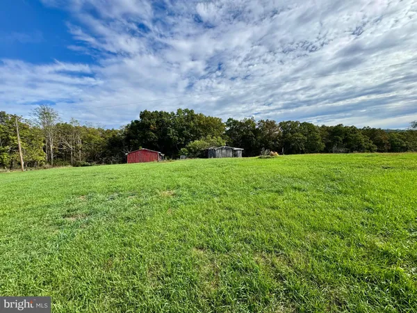 $589,900 | 220 Snappy Lane, Winchester, VA 22602