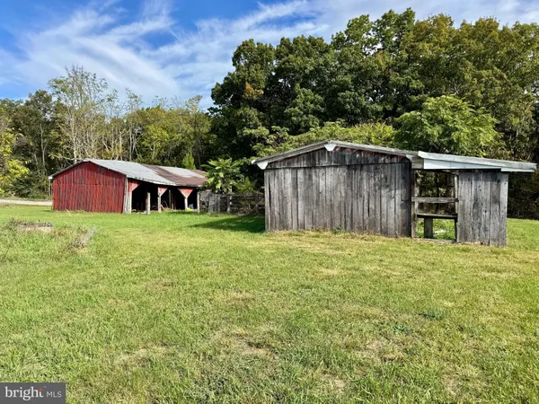 $589,900 | 220 Snappy Lane, Winchester, VA 22602