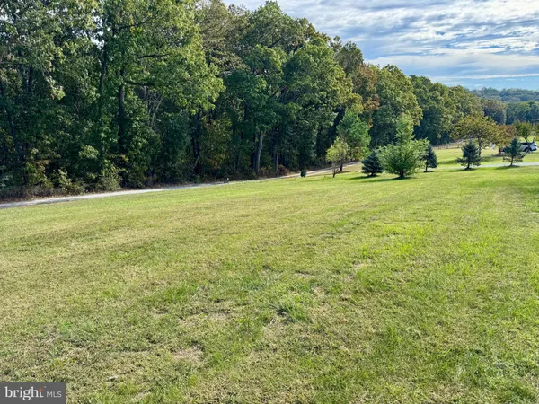 $589,900 | 220 Snappy Lane, Winchester, VA 22602