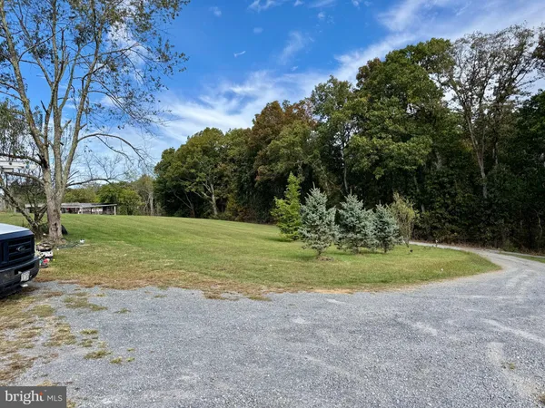 $589,900 | 220 Snappy Lane, Winchester, VA 22602