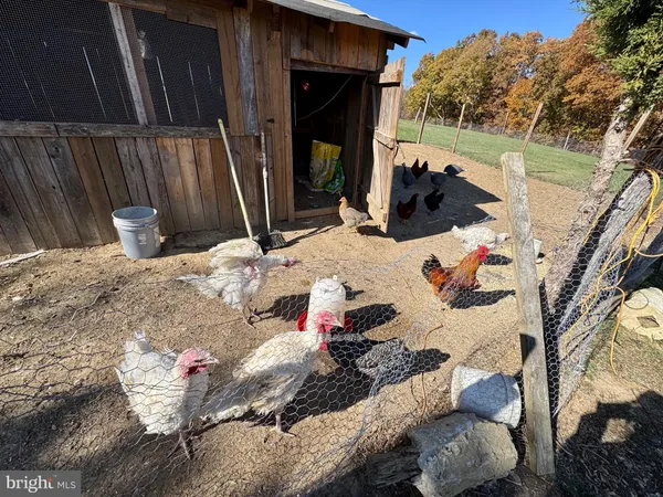 $589,900 | 220 Snappy Lane, Winchester, VA 22602