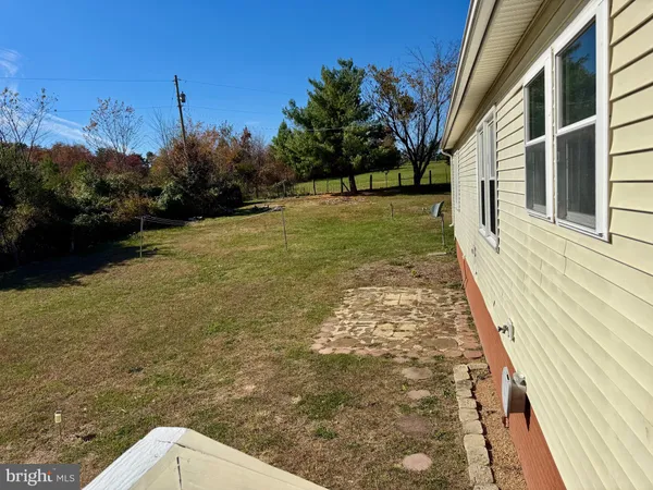 $589,900 | 220 Snappy Lane, Winchester, VA 22602