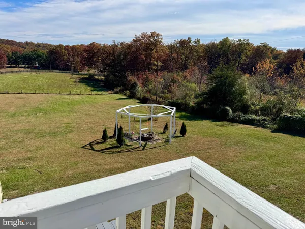 $589,900 | 220 Snappy Lane, Winchester, VA 22602