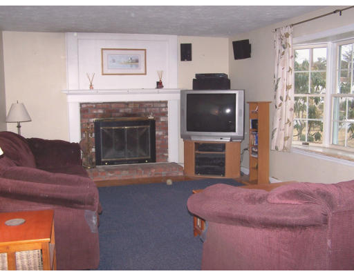 54 Glen Road Barnstable, MA 02601 - Photo 5 of 5 Gallery Image 5