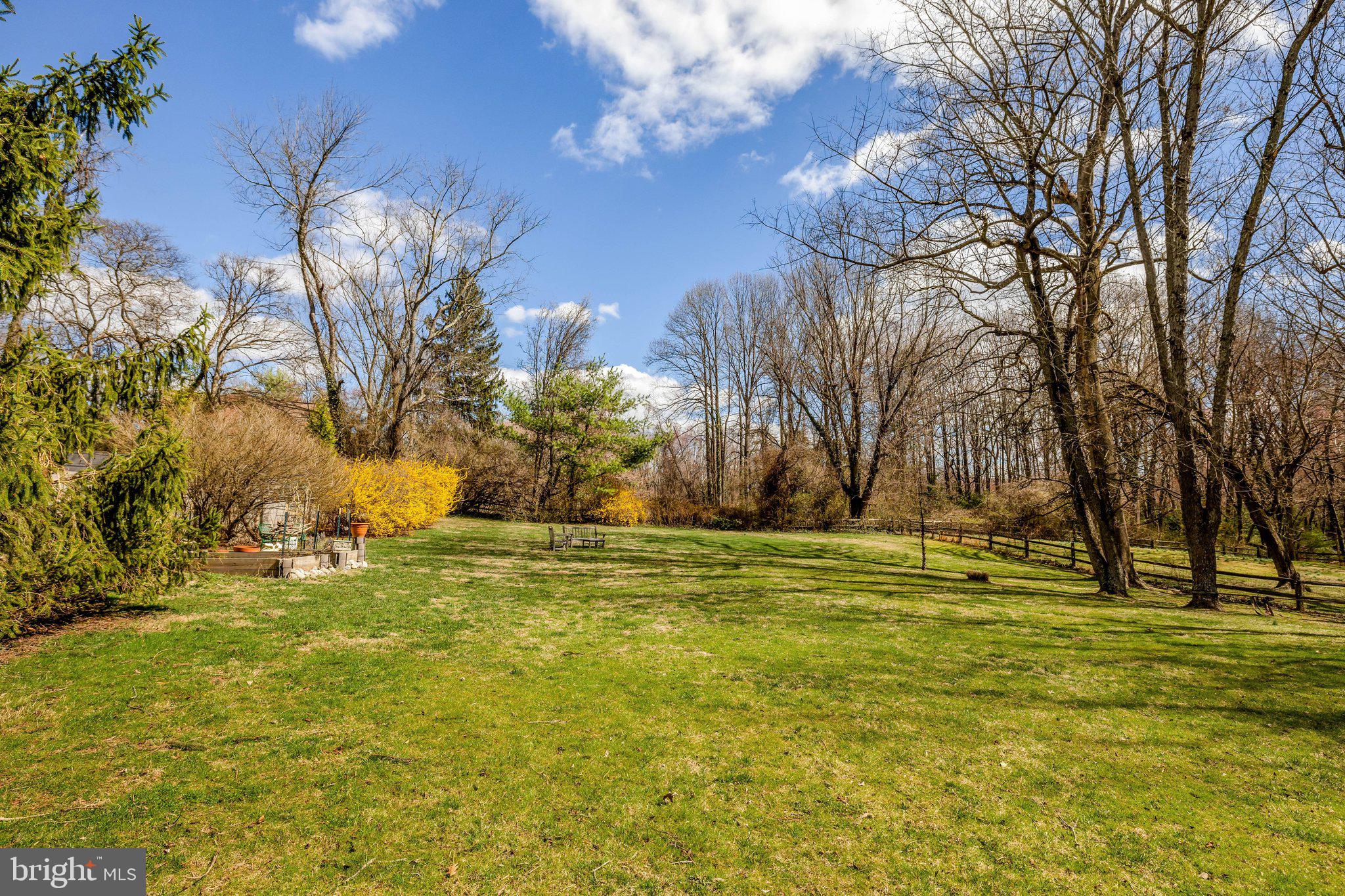 1827 Beulah Road Vienna, VA 22182 - Photo 73 of 91 Rear Yard