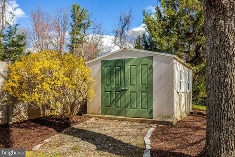 $1,750,000 | 1827 Beulah Road, Vienna, VA 22182