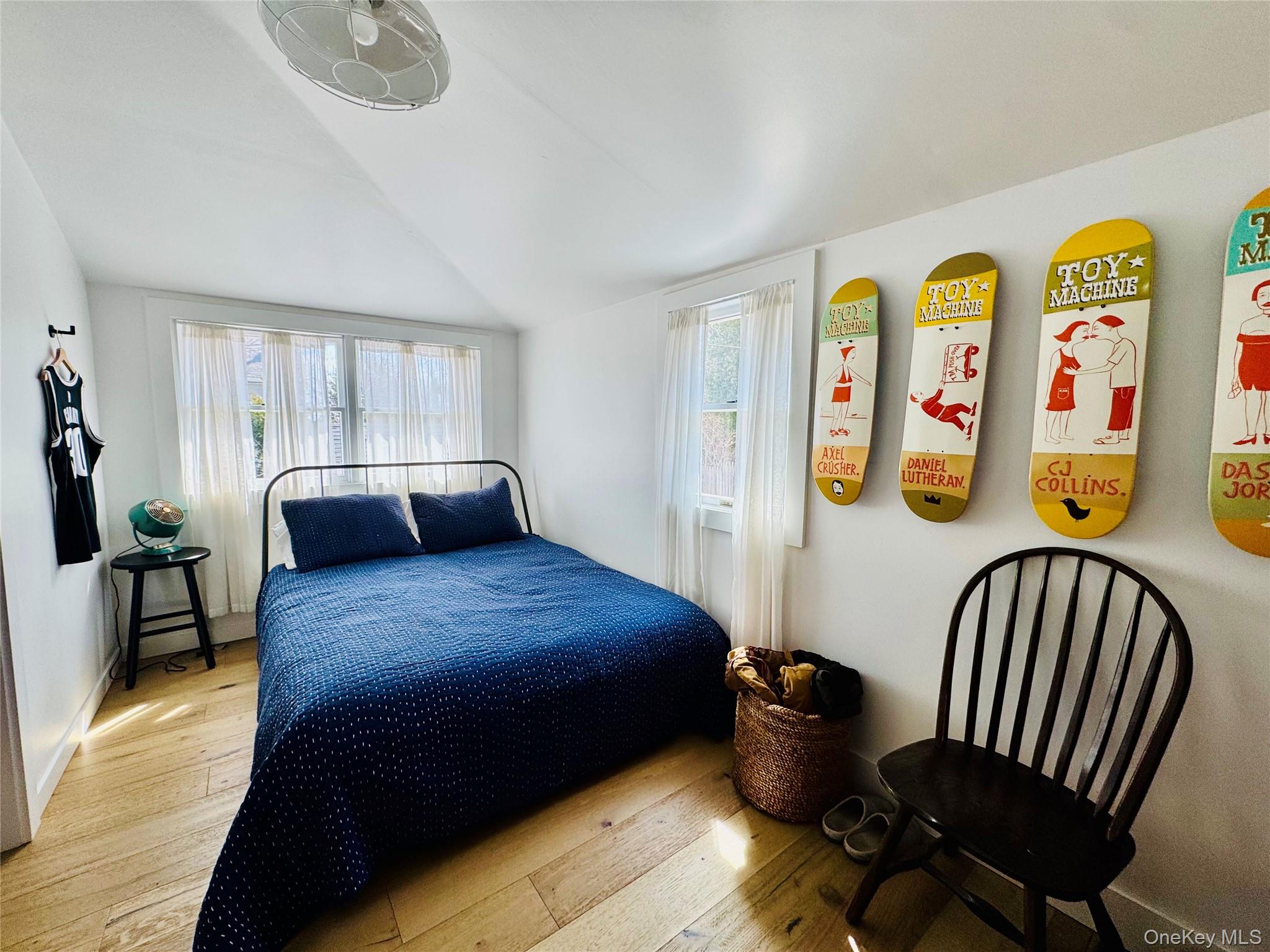 106 Oak Beach Road Babylon, NY 11702 - Photo 9 of 34