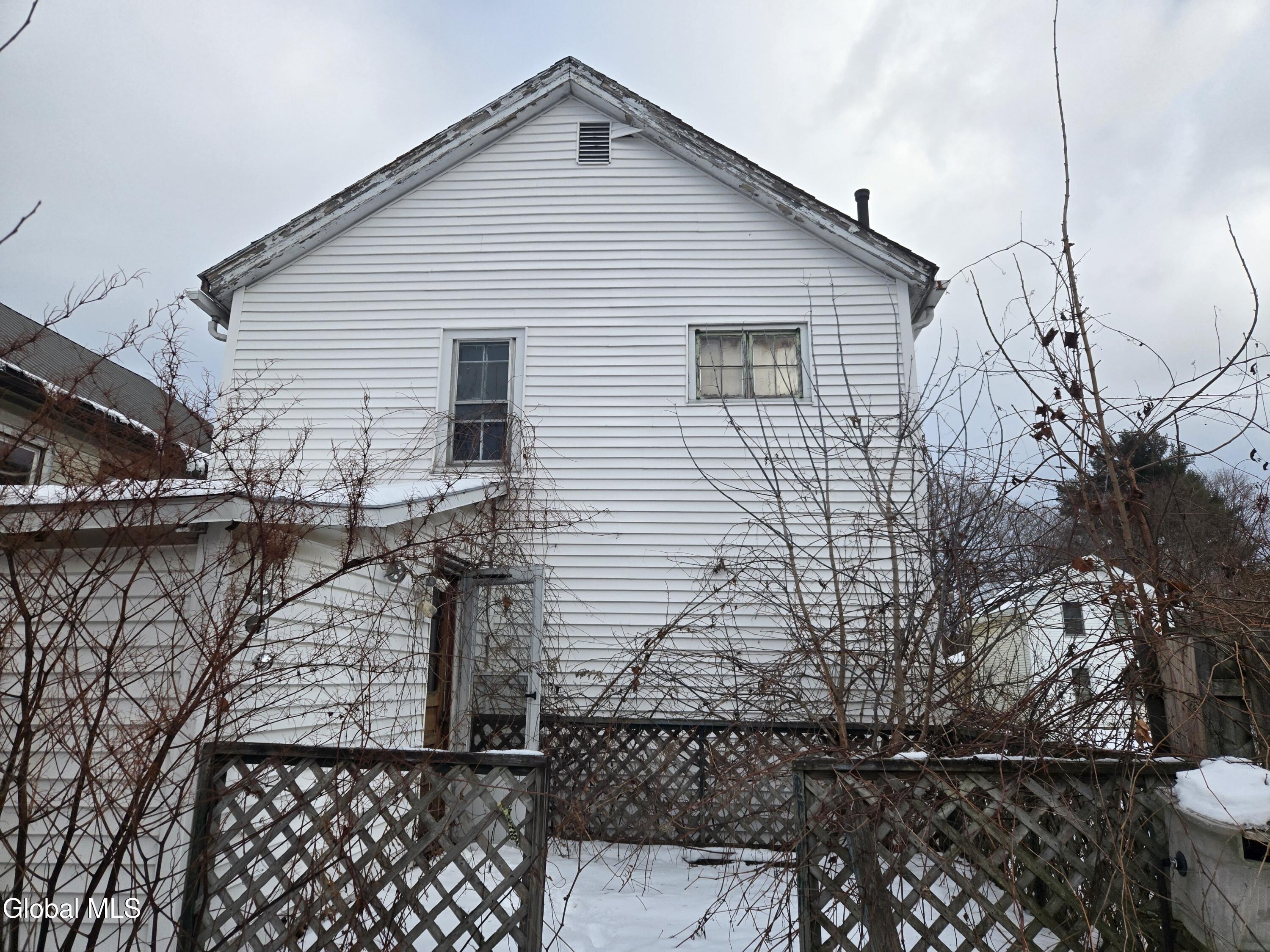36 3rd Street Hoosick Falls, NY 12090 - Photo 4 of 17 20251212_144658