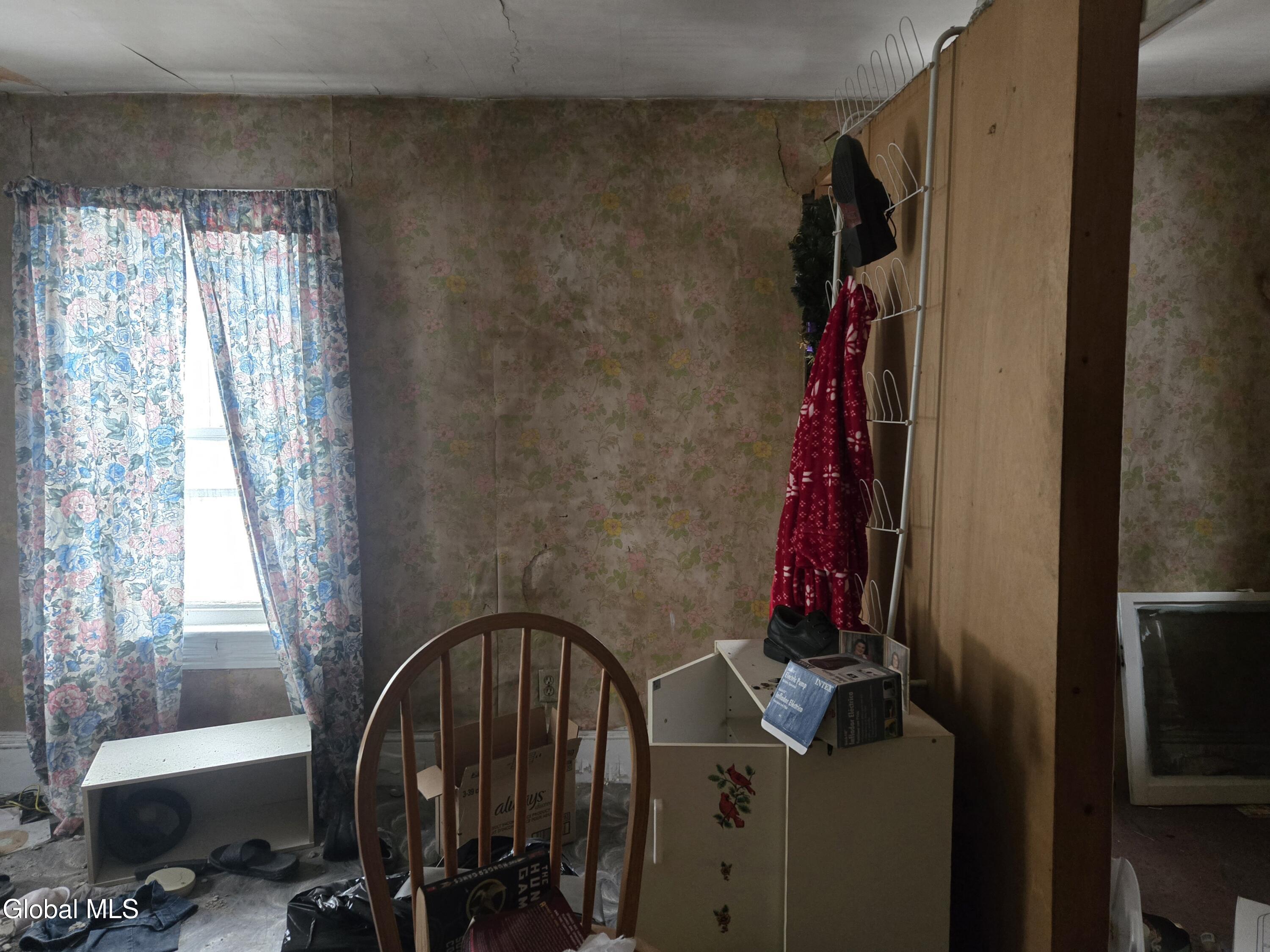 36 3rd Street Hoosick Falls, NY 12090 - Photo 10 of 17 20251212_144318