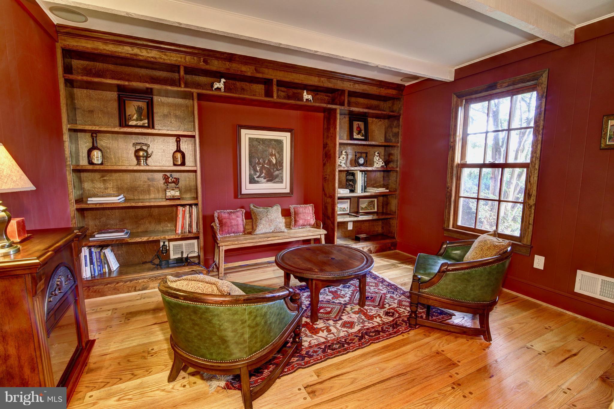 21257 St Louis Road Middleburg, VA 20117 - Photo 15 of 30 Library