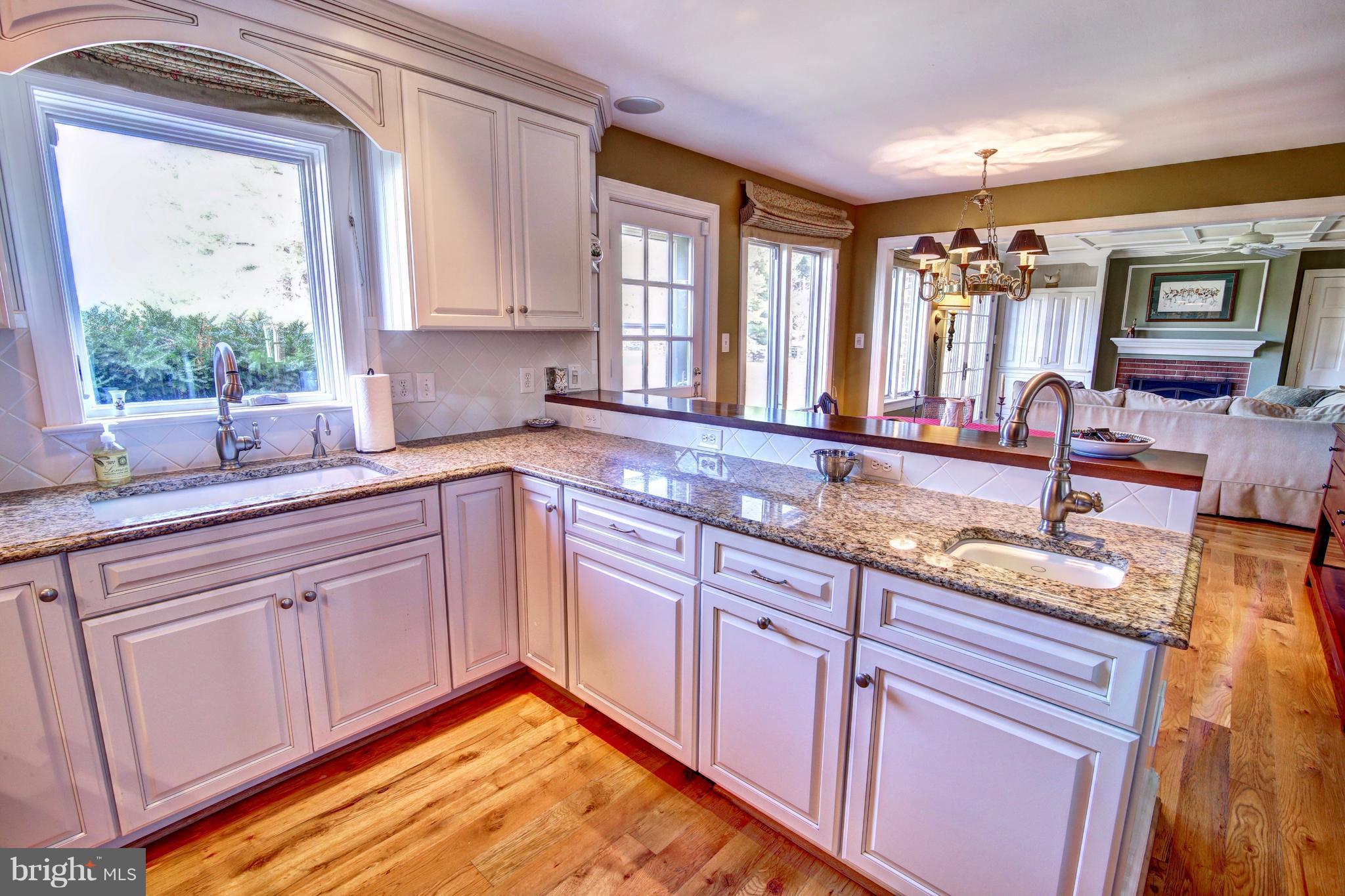 21257 St Louis Road Middleburg, VA 20117 - Photo 7 of 30 Kitchen