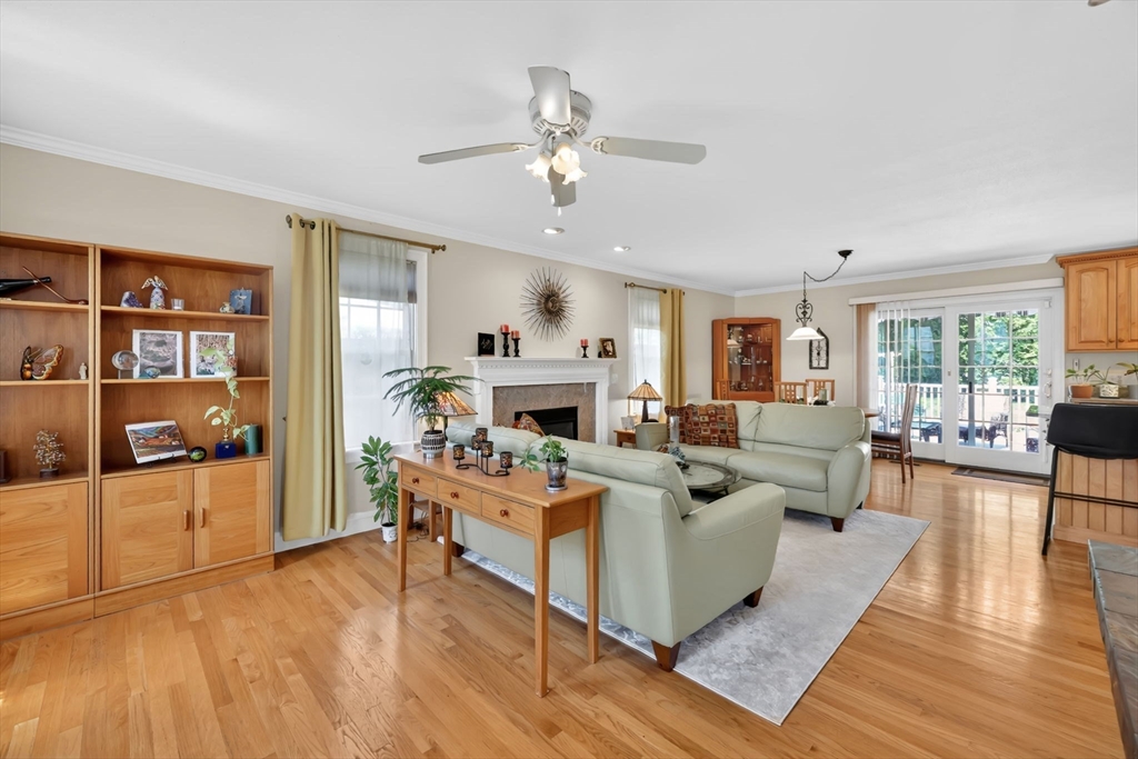 94 Meadowbrook Road East Longmeadow, MA 01028 - Photo 12 of 27