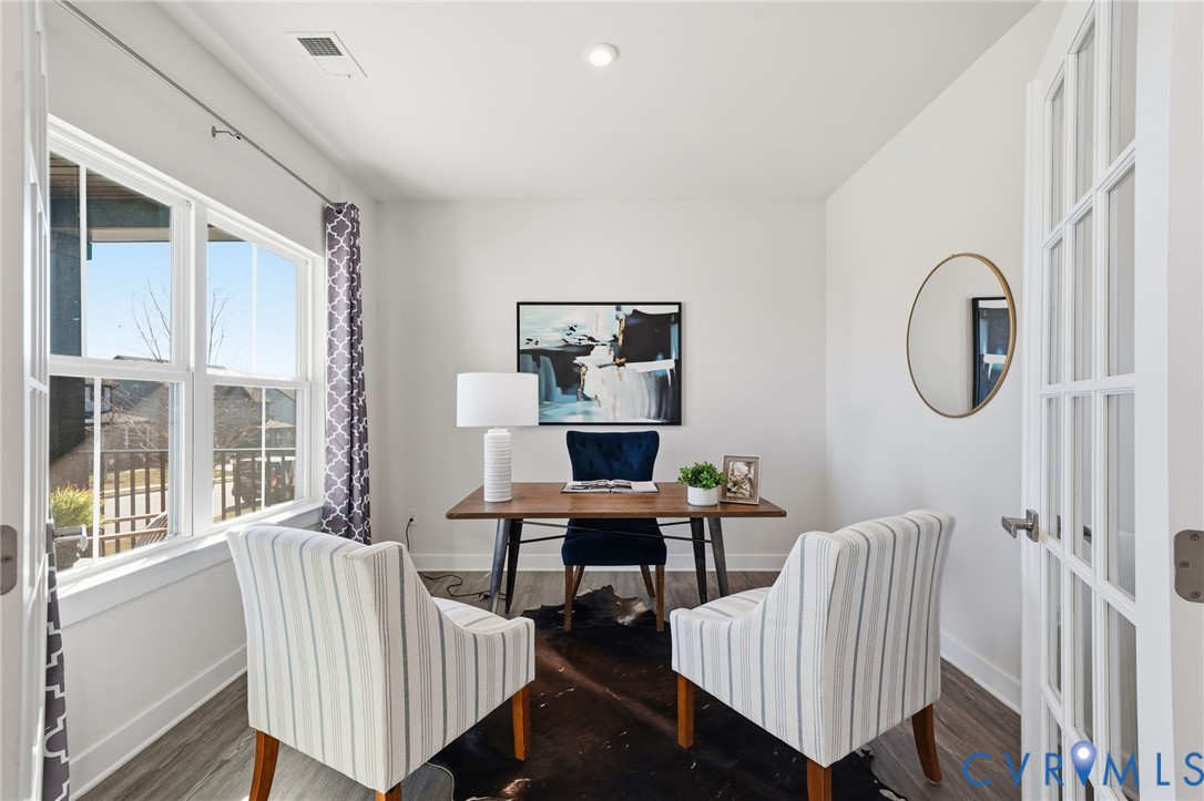 4730 Hepler Ridge Way Glen Allen, VA 23059 - Photo 15 of 39 a view of a livingroom with furniture and a window