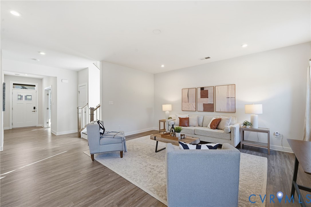 4730 Hepler Ridge Way Glen Allen, VA 23059 - Photo 5 of 39 a living room with furniture