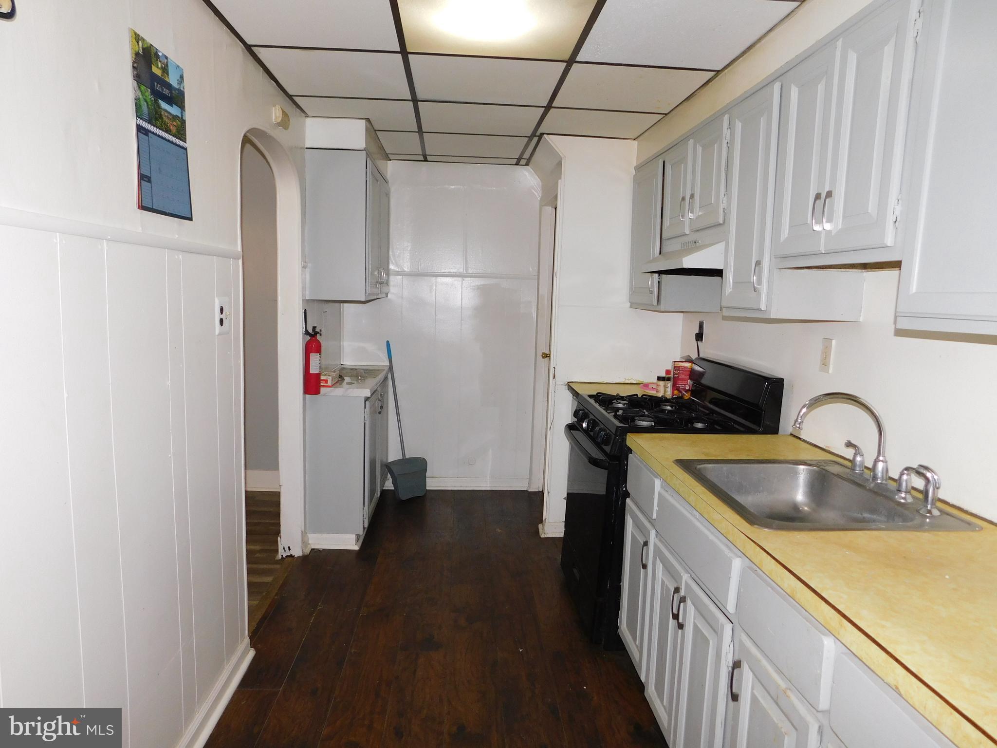 1202 Morton Avenue Chester, PA 19013 - Photo 11 of 31
