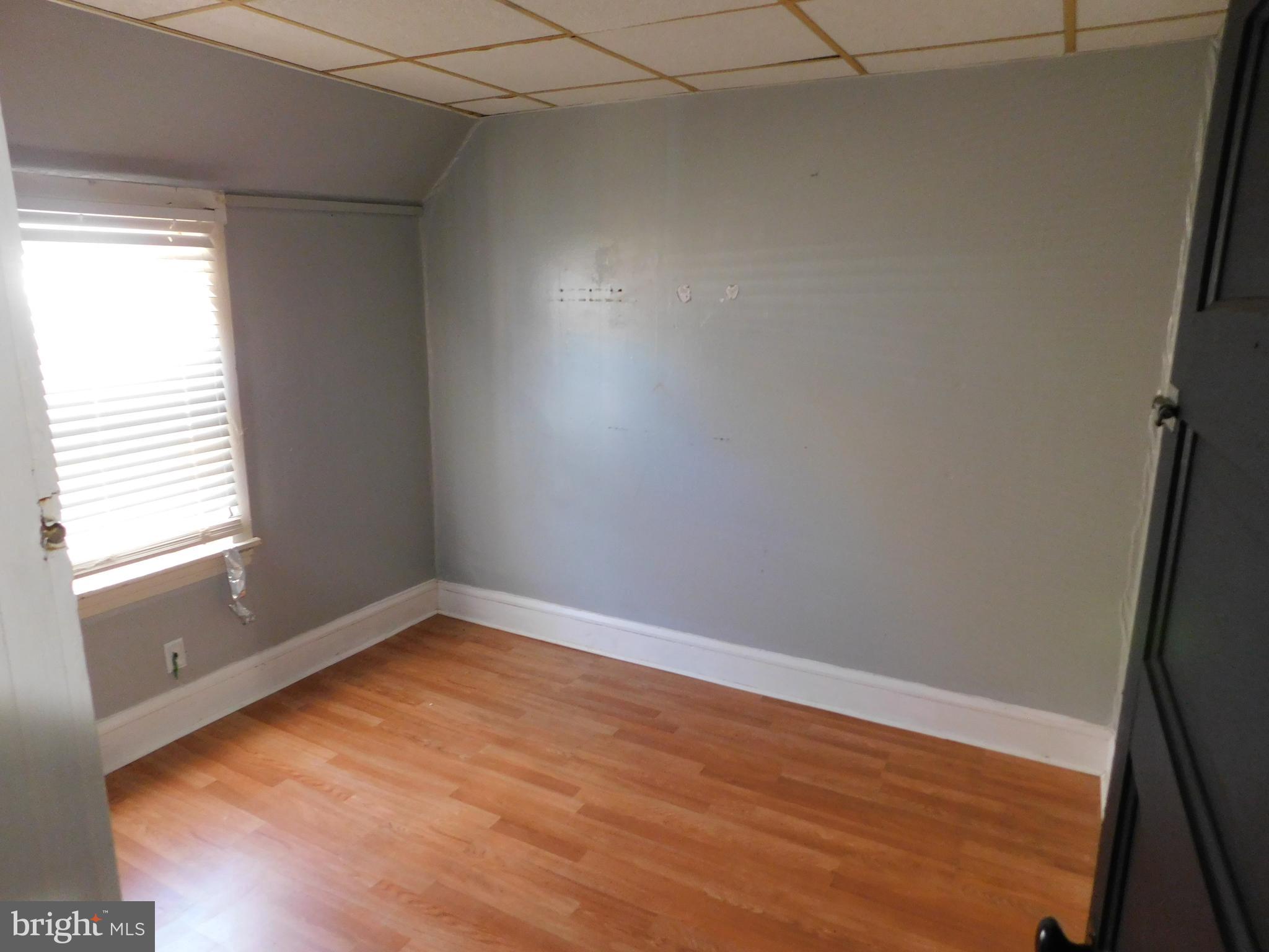 1202 Morton Avenue Chester, PA 19013 - Photo 14 of 31