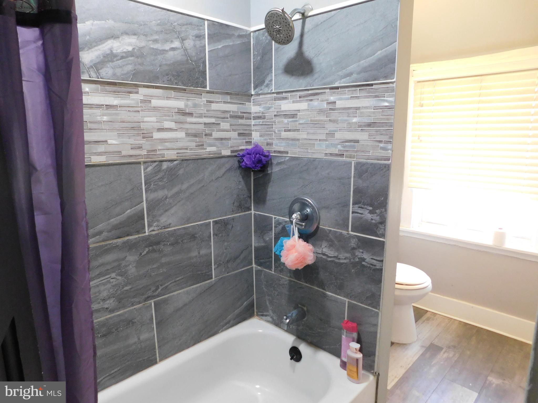 1202 Morton Avenue Chester, PA 19013 - Photo 18 of 31