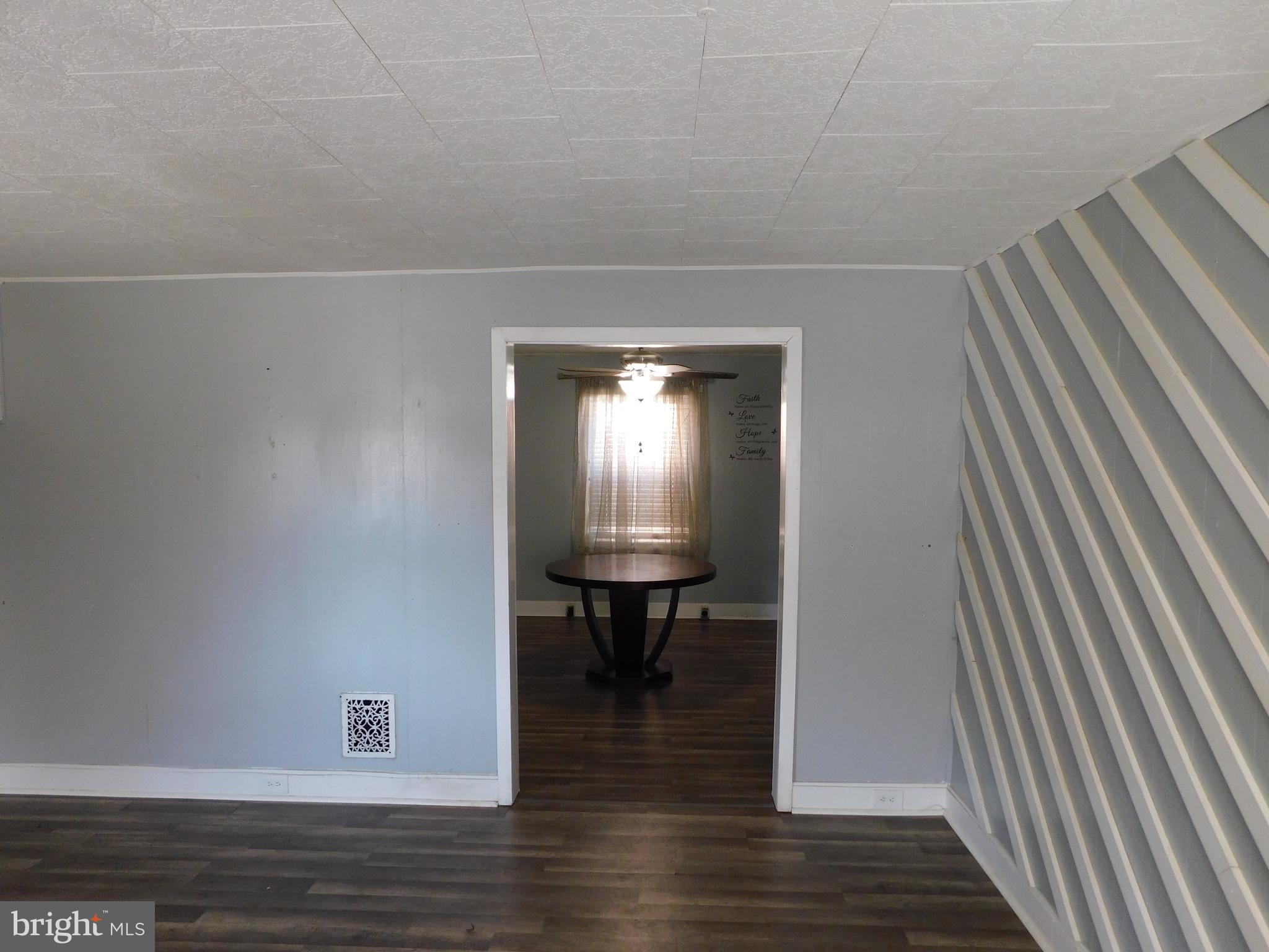 1202 Morton Avenue Chester, PA 19013 - Photo 8 of 31
