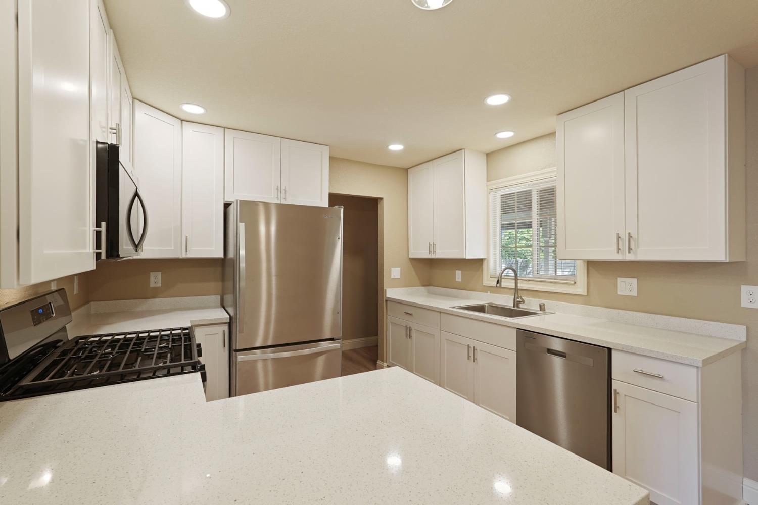 5580 Foothill Road Rocklin, CA 95677 - Photo 16 of 44