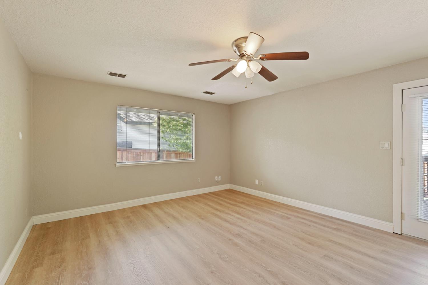 5580 Foothill Road Rocklin, CA 95677 - Photo 17 of 44