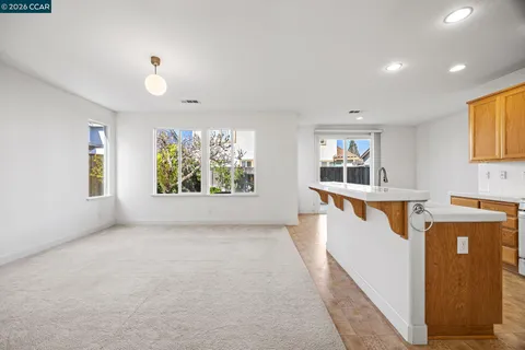 $599,000 | 649 Spillman Circle, Vacaville, CA 95688