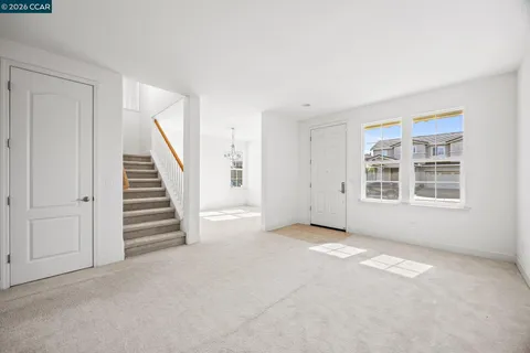 $599,000 | 649 Spillman Circle, Vacaville, CA 95688