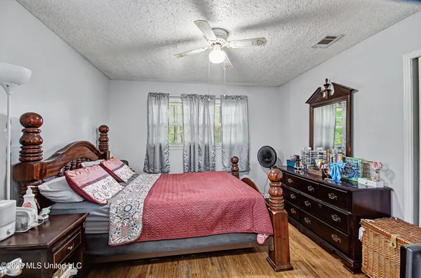 $199,900 | 3394 Simpson Highway 149, Braxton, MS 39044