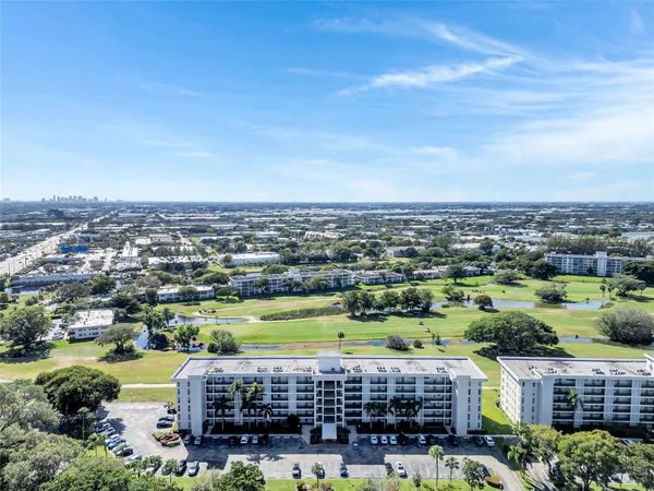 $2,450 | 3001 South Course Drive, Unit 603, Pompano Beach, FL 33069
