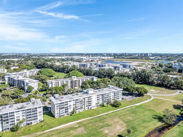 $2,450 | 3001 South Course Drive, Unit 603, Pompano Beach, FL 33069
