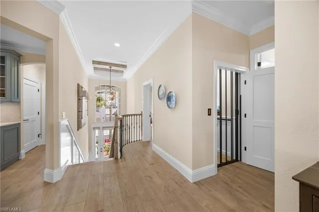 a view of entryway with livingroom