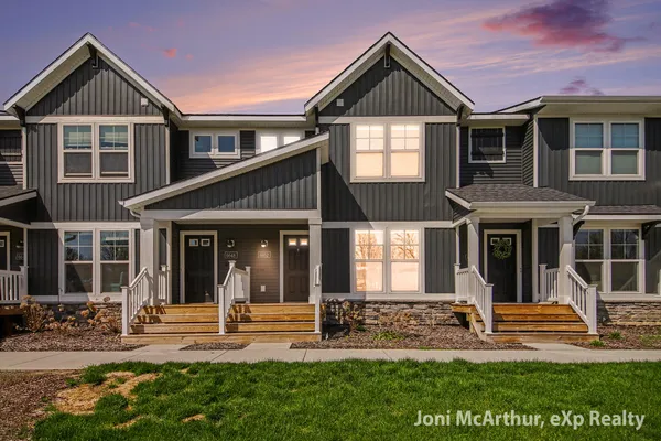 $343,500 | 6652 South South Square Lane Northeast, Unit 49, Rockford, MI 49341
