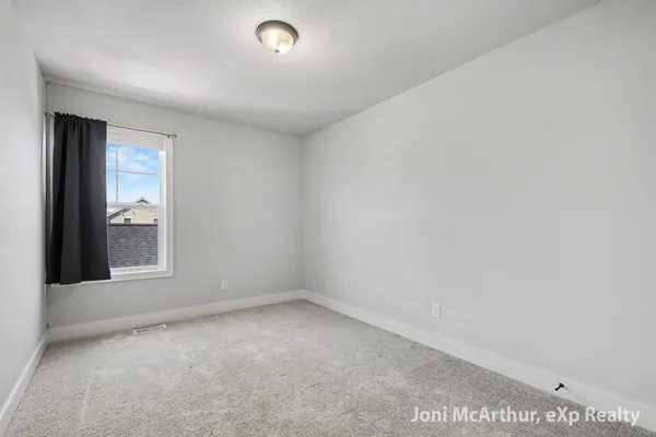 $343,500 | 6652 South South Square Lane Northeast, Unit 49, Rockford, MI 49341