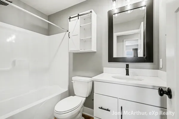 $343,500 | 6652 South South Square Lane Northeast, Unit 49, Rockford, MI 49341