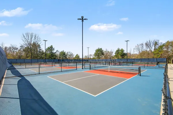 $343,500 | 6652 South South Square Lane Northeast, Unit 49, Rockford, MI 49341