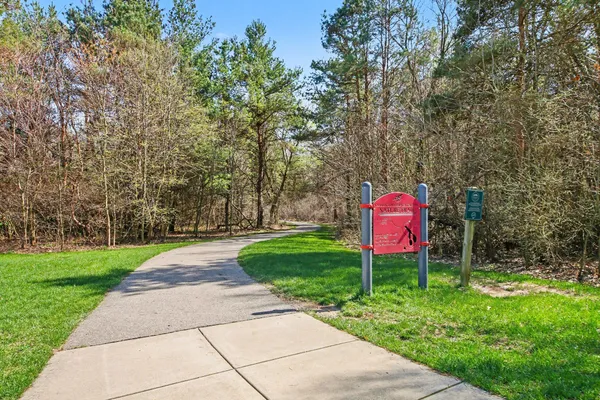 $343,500 | 6652 South South Square Lane Northeast, Unit 49, Rockford, MI 49341
