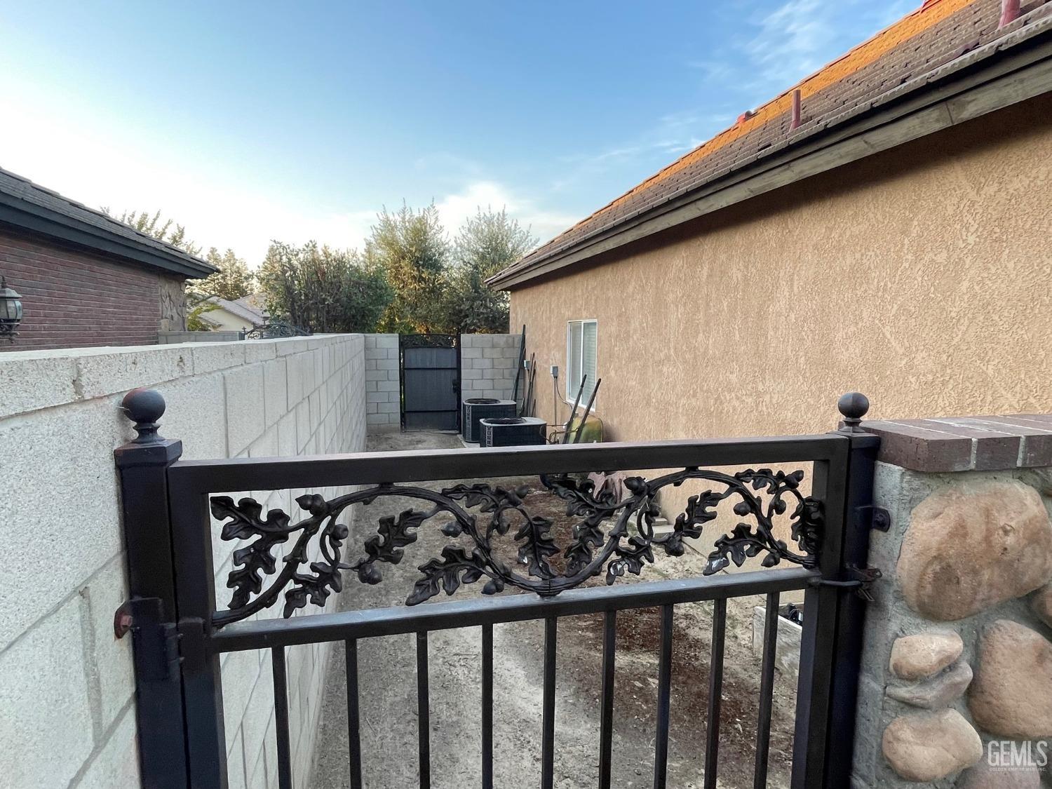 Undisclosed Address Bakersfield, CA 93314 - Photo 22 of 60