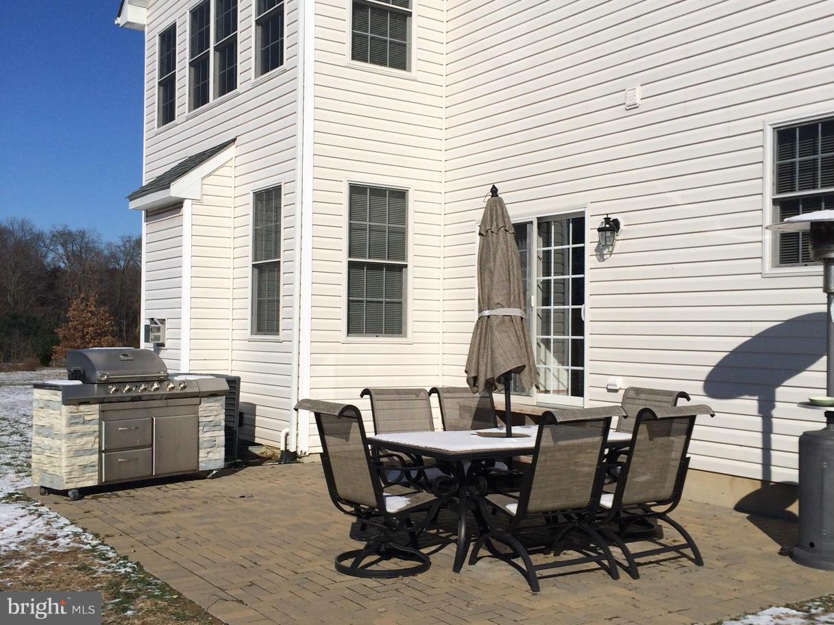 512 Bryce Road Queenstown, MD 21658 - Photo 14 of 16 Exterior (Rear)