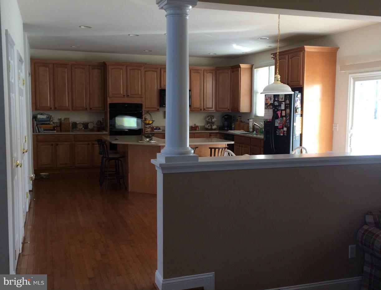 512 Bryce Road Queenstown, MD 21658 - Photo 4 of 16 Interior (General)