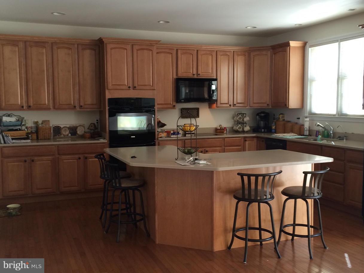 512 Bryce Road Queenstown, MD 21658 - Photo 5 of 16 Kitchen