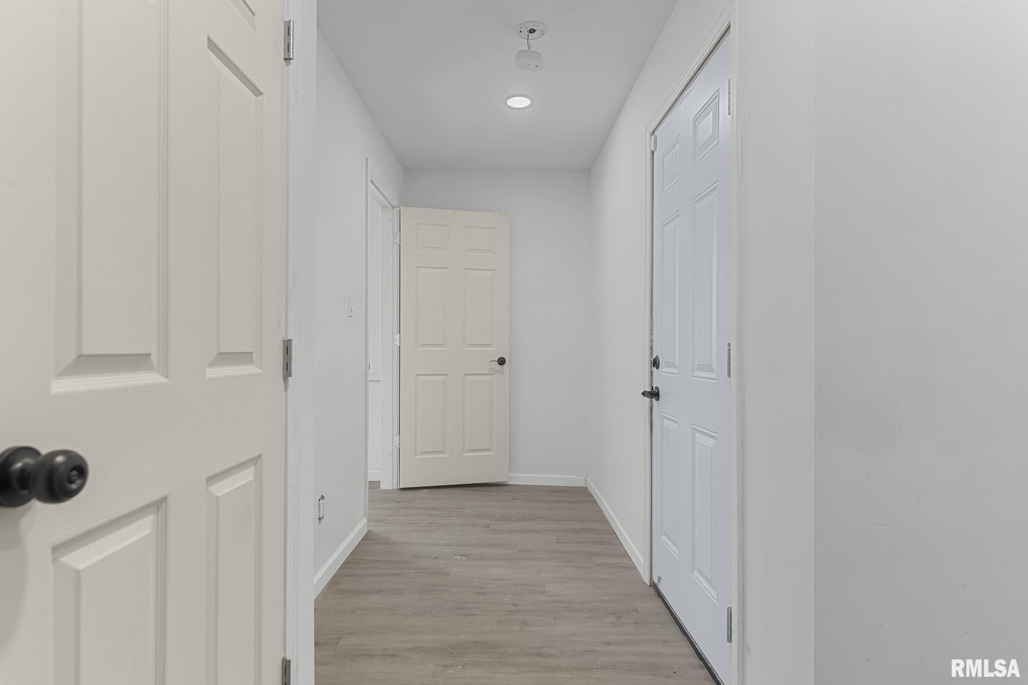 910 South 2nd Street Springfield, IL 62704 - Photo 12 of 40