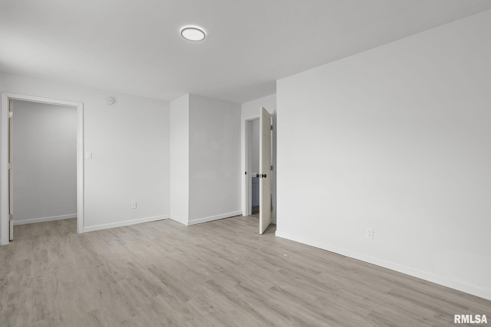 910 South 2nd Street Springfield, IL 62704 - Photo 14 of 40