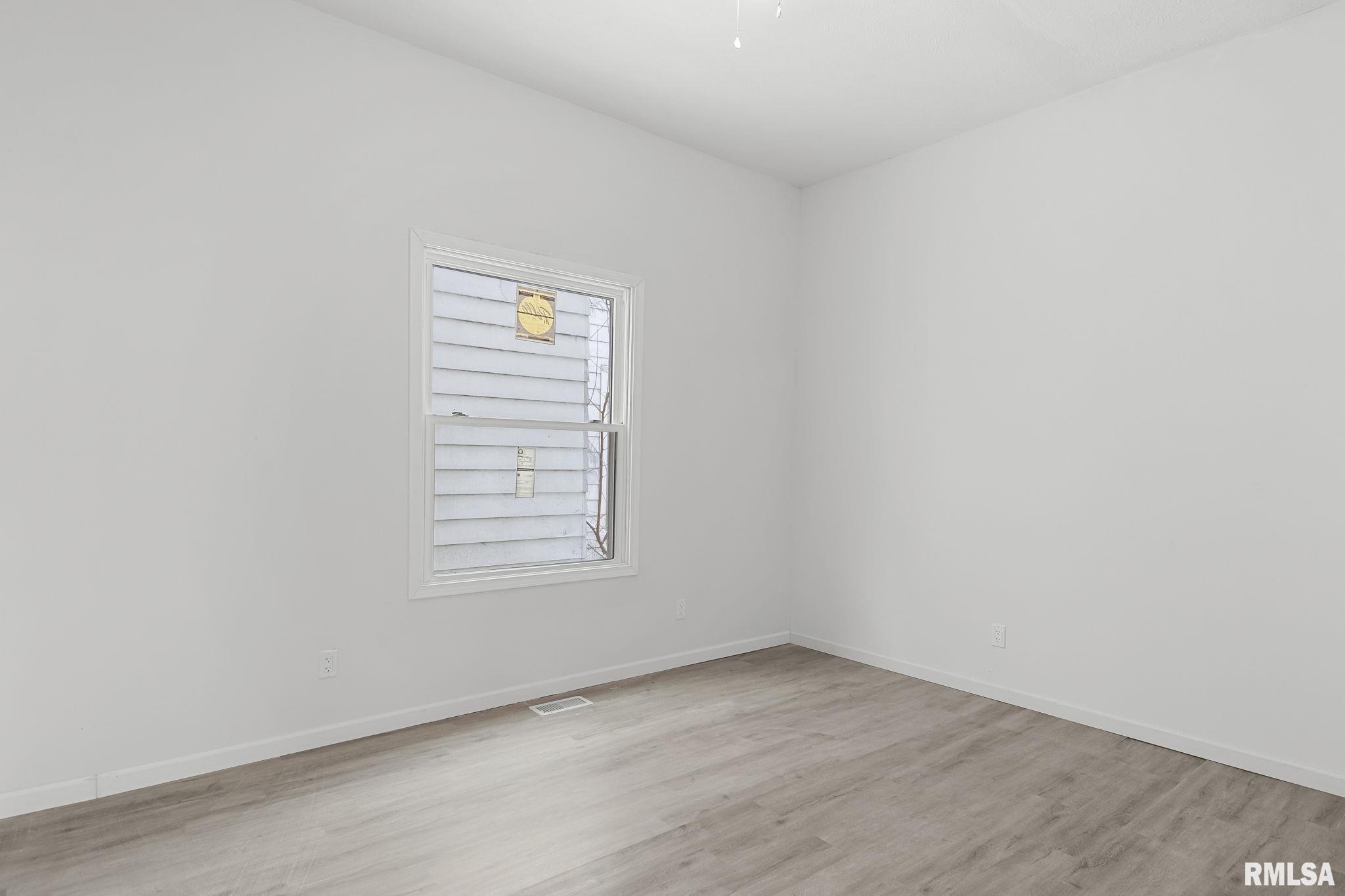 910 South 2nd Street Springfield, IL 62704 - Photo 16 of 40